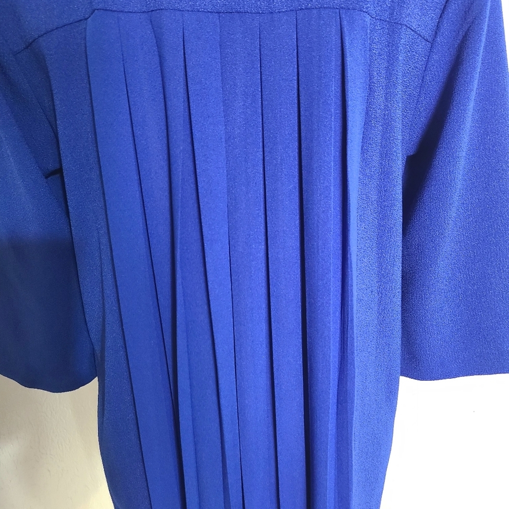 Umgee Royal Blue Dress, Pleated in the Back, Zippers on Shoulders, Size Large - Picture 4 of 10